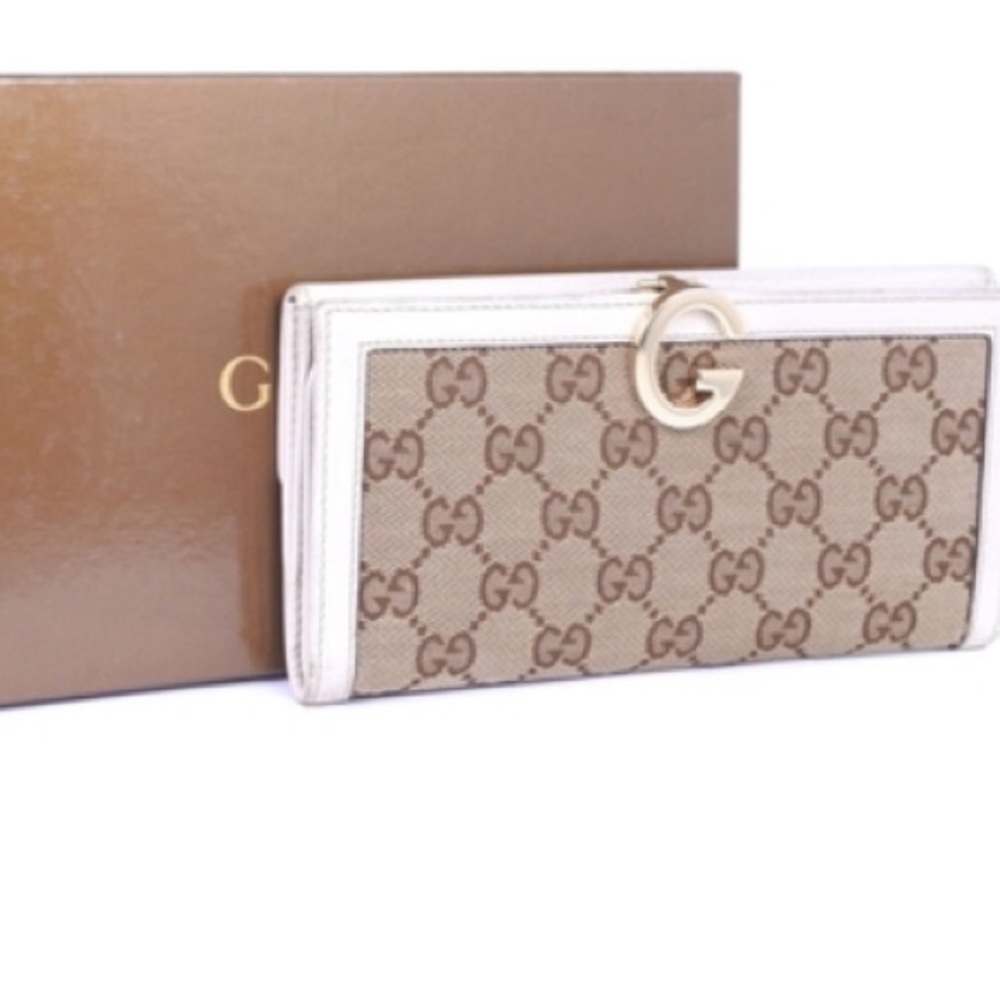 💥 Vintage Gucci White Leather Wallet